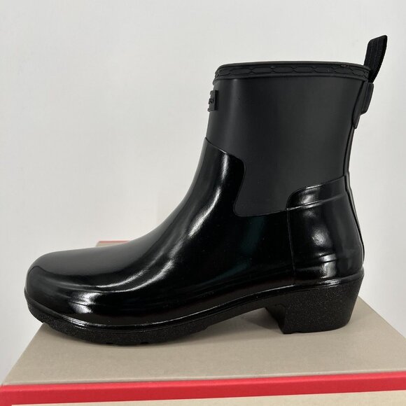 NWB HUNTER Women Refined Low Heel Biker Rubber Black Gloss Rain Boot Duo Size 10 - Picture 3 of 13